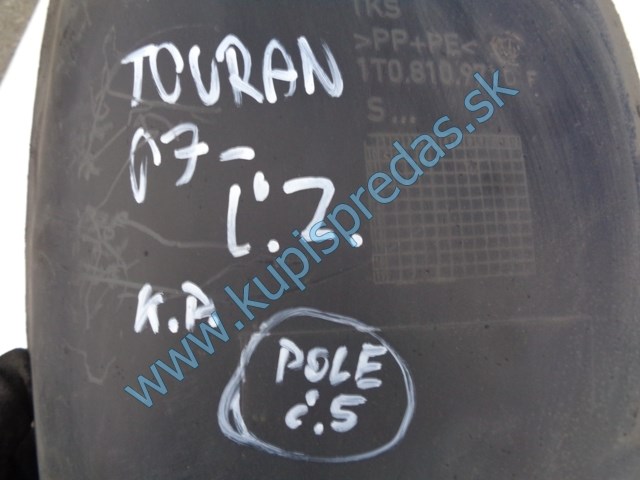 ľavý zadný podblatník na vw volkswagen touran, 1T0810971D